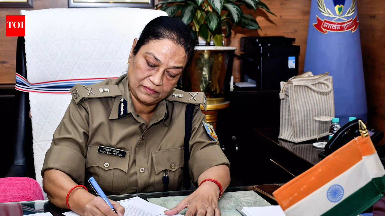 DGP asks cops to be vigilant during Bakrid