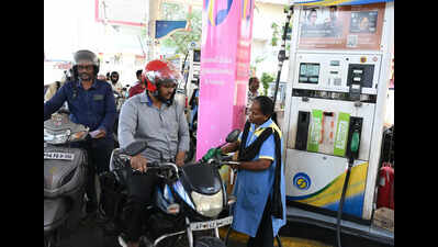 AP dealers urge govt to allow full fuel fill for heavy vehicles