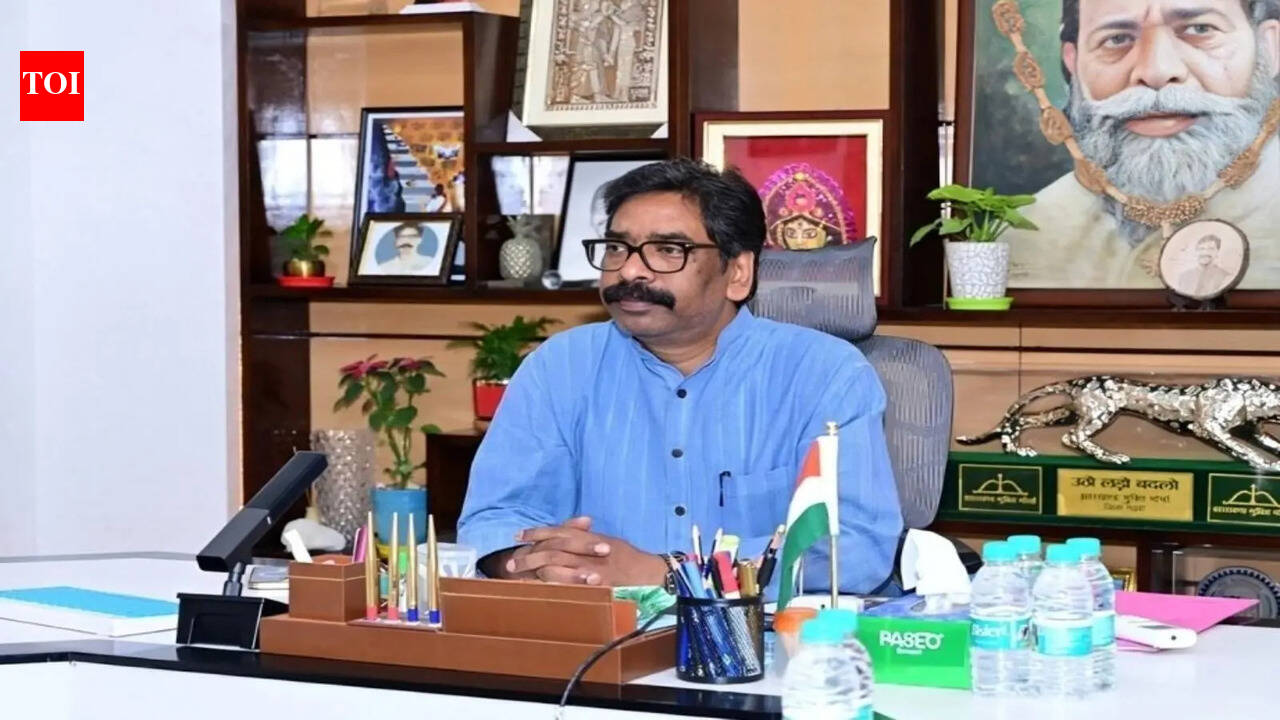 Hemant asks officials to boost irrigation facilities