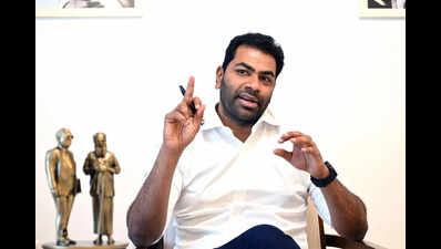 Aadhav questions Stalin’s silence on DMK-AIADMK post-poll talks