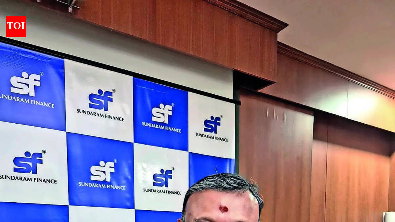 Sundaram Finance mulls gold loan entry, PAT at ₹1,834cr in FY26