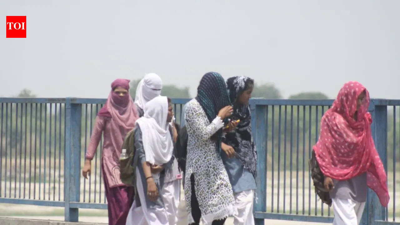 Clear skies fuel heatwave as mercury crosses 44-degree C mark