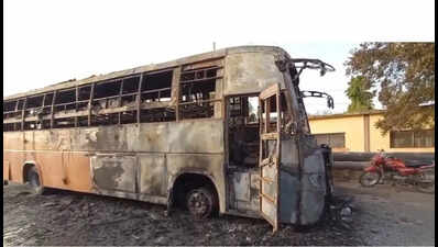 Miraculous escape for passengers as MP-bound bus turns into fireball in Jhansi