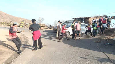 8 killed as SUV plunges 1,500ft into Ambenali ghat valley; 7 friends among 8 killed; wreck traced after 18 hours