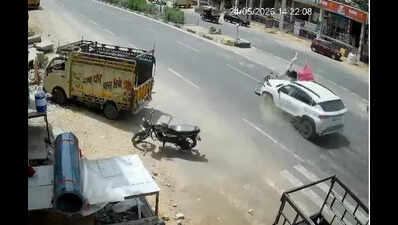 Speeding car hits bike-borne couple in city, both critically injured