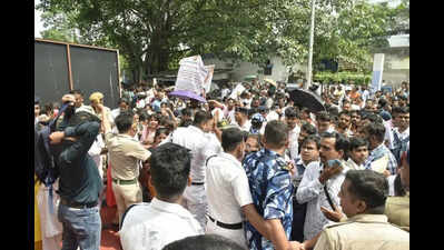 CM Janatar Darbar relief for 81-yr-old denied Bhowanipore flat by promoter
