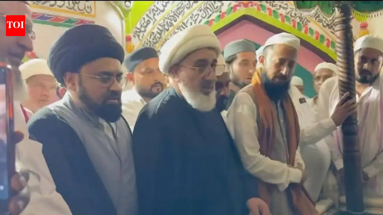 Iran envoy visits Ambedkarnagar’s Sufishrine, pitches for better ties with India