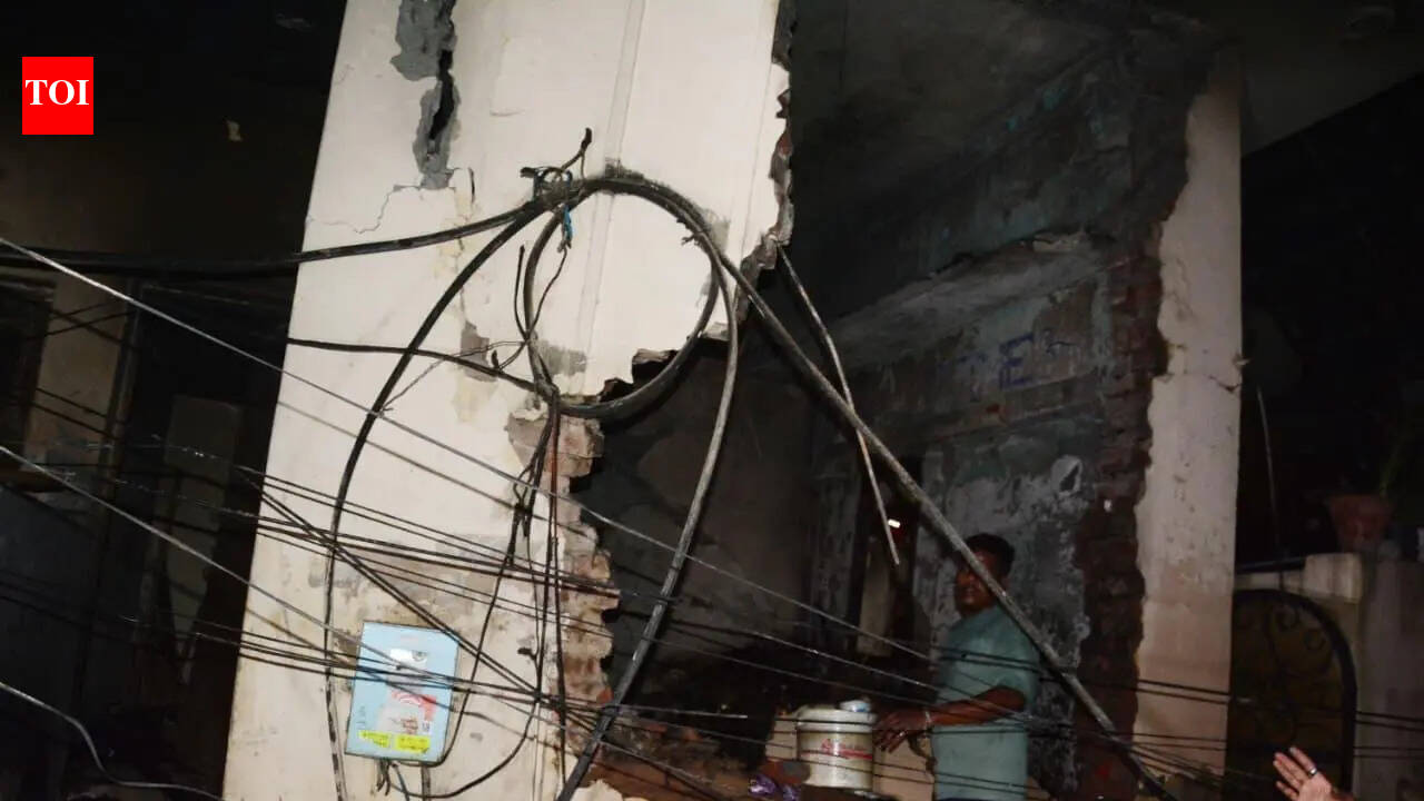 Cylinder blasts rip through Burail house, 6 injured