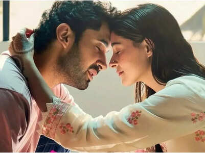 Ananya's 'Chand Mera Dil' crosses Rs 18 cr globally on Day 4