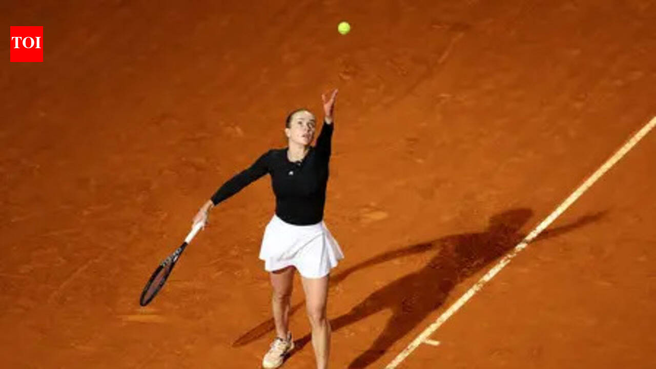 French Open 2026: Svitolina survives scare, Swiatek sails