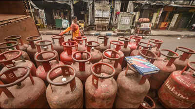 LPG cylinder supplies have exceeded bookings over past few days: Centre