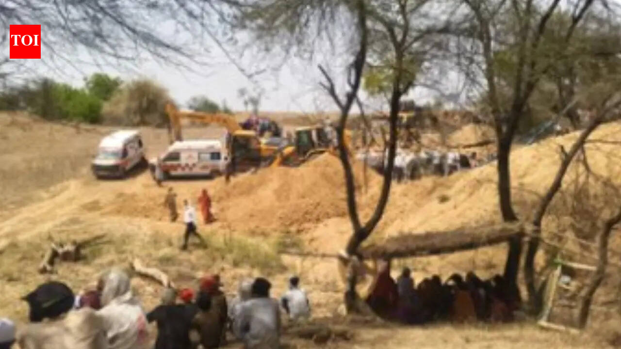 5 killed after soil collapses during well construction in Madhya Pradesh's Panna