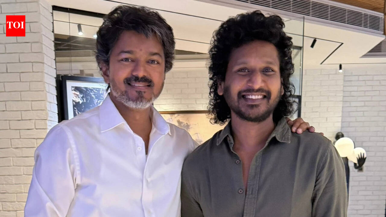 Director Lokesh Kanagaraj meets Tamil Nadu CM Vijay; wishes ‘Leo’ star; 'Congratulations Anna'