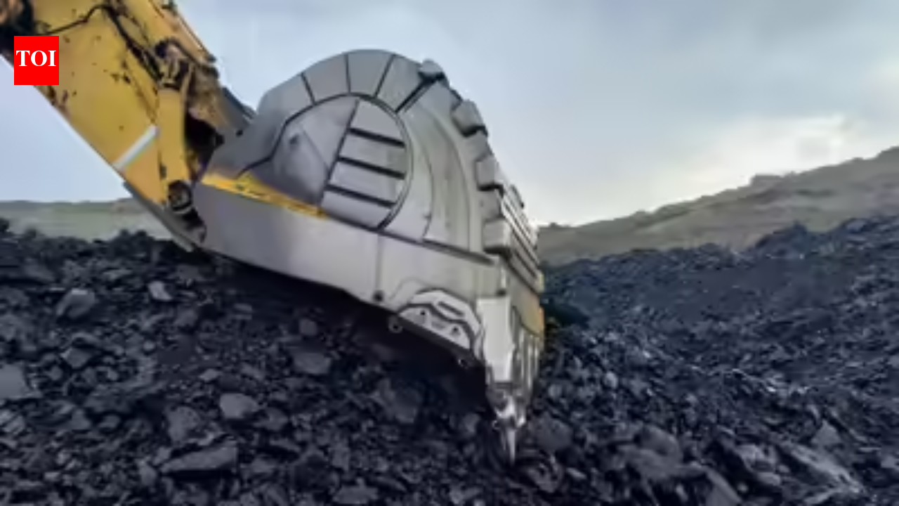 Centre to offload up to 2% stake in Coal India through OFS, sets floor price at Rs 412 per share