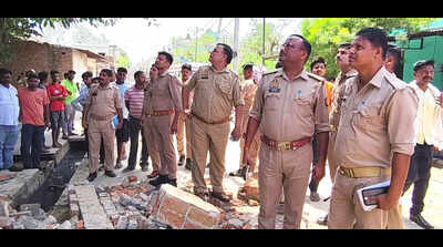 62yo man killed, 3 injured after debris falls at construction site
