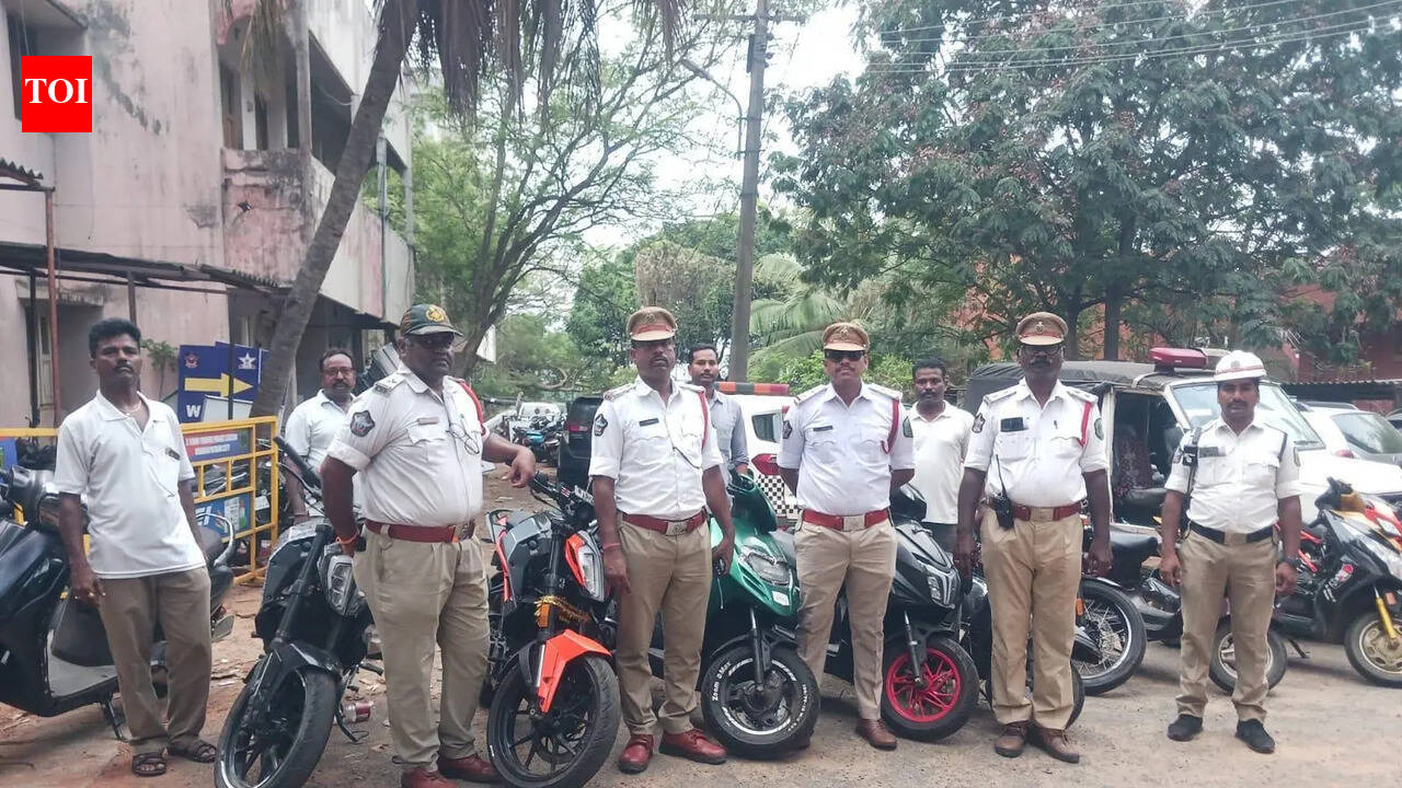 10 youths held for stunt riding on Vizag roads