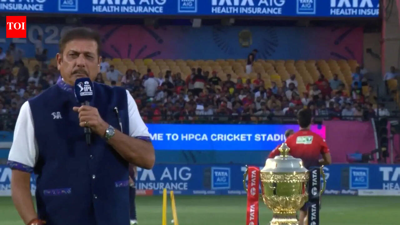 Ravi Shastri trolled mercilessly after awkward toss blunder with Shubman Gill in IPL 2026 Qualifier 1