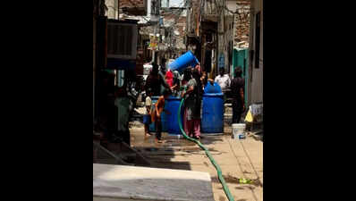 Residents of Jagatpura colonies protest water shortage