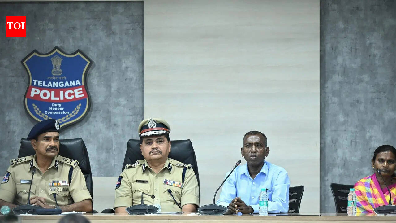 Maoist couple surrenders before Telangana police after four decades