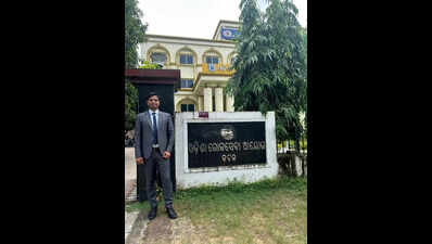 Geologist Bubun Sahoo tops OCS exam in 2nd attempt