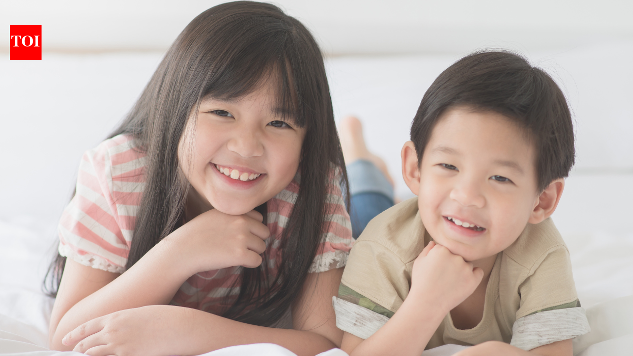 7 everyday etiquettes every parent should teach their children from an early age