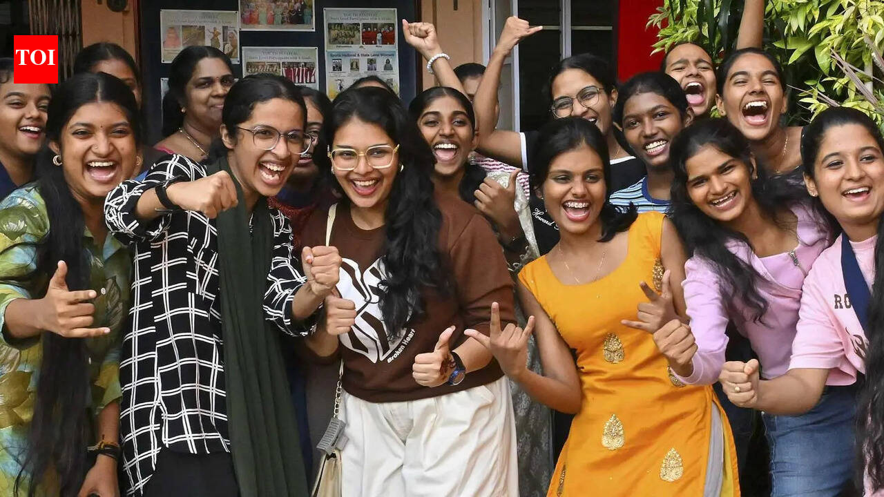 Ernakulam improves class XII pass percentage, yet slips to second position in state