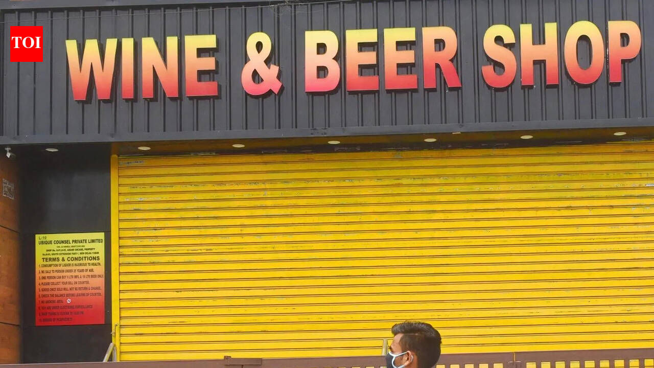 No takers for Rs 2 crore liquor licence, UP splits vends to cut fee