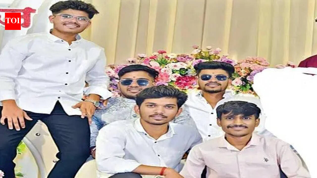 Grief Engulfs Asgaon After Ambenali Tragedy: Four pyres lit at once in village of 400
