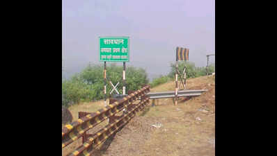 Grief Engulfs Asgaon After Ambenali Tragedy: Four pyres lit at once in village of 400