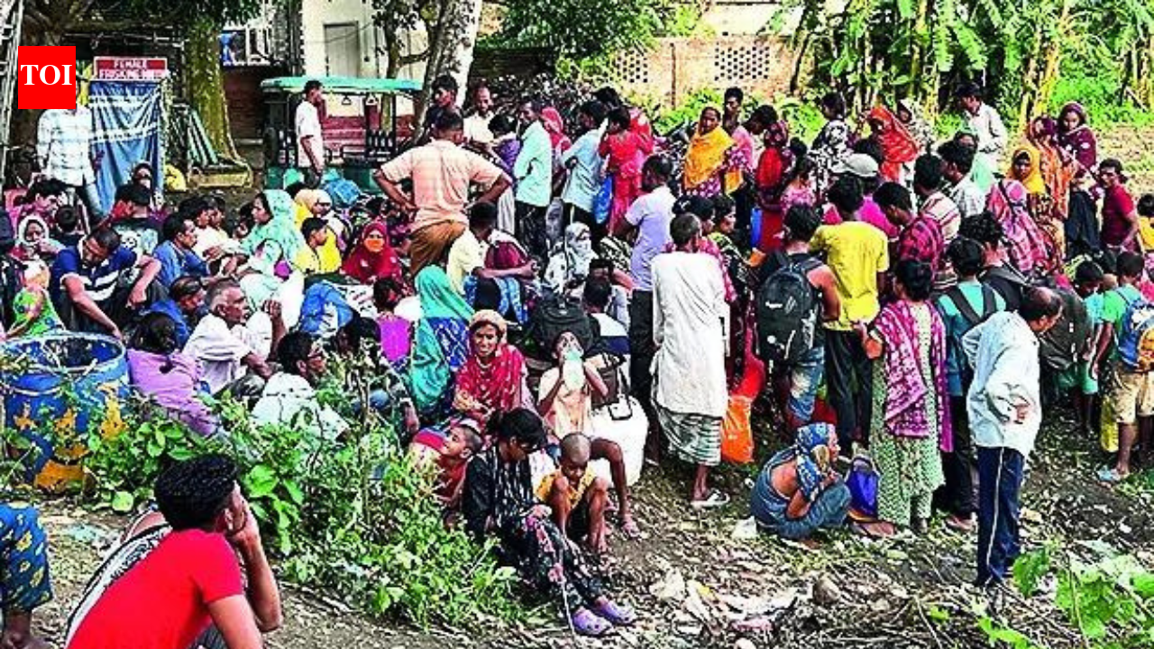 Hundreds try to flee to Bangladesh as Bengal CM Adhikari says quit India