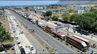 MVA, farmers block Mumbai-Agra highway over onion crisis