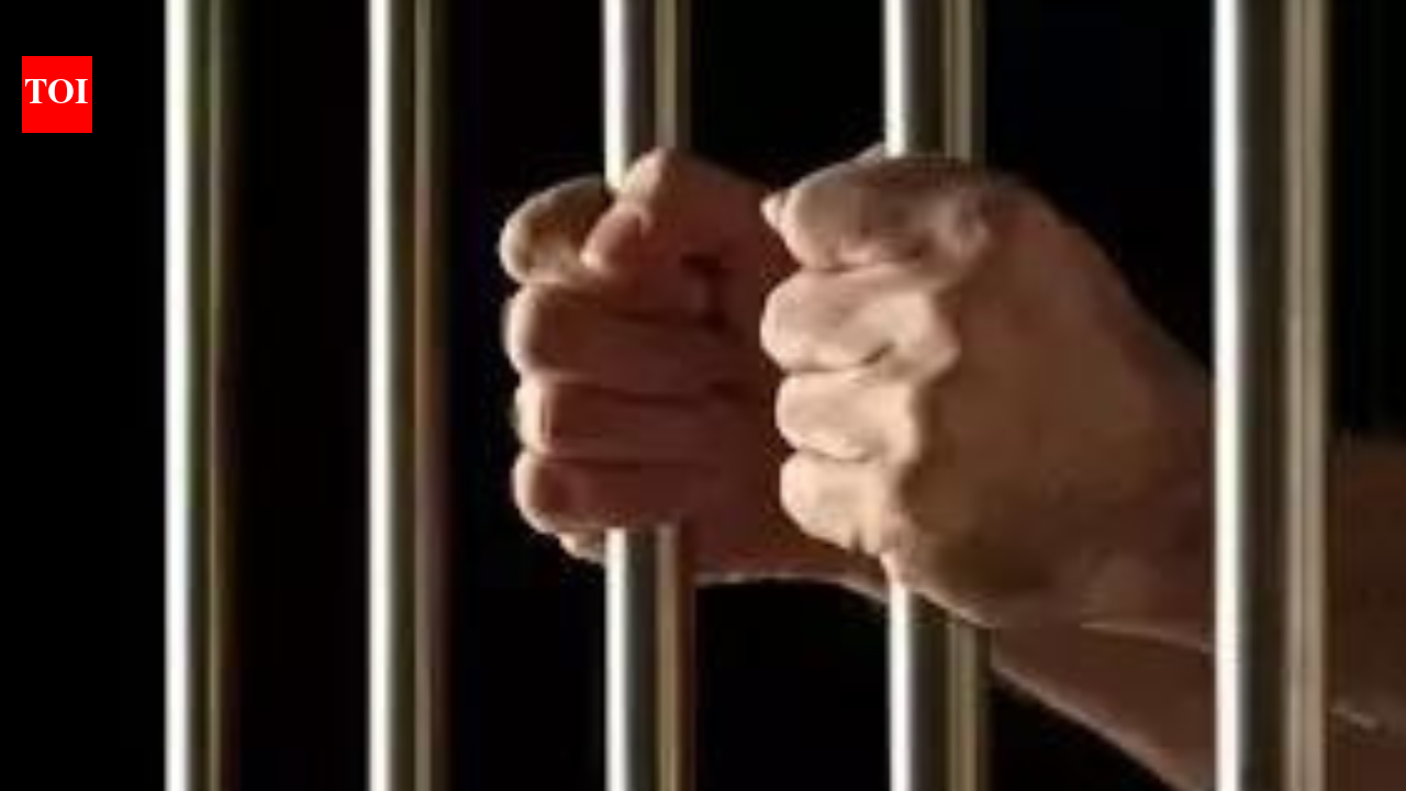 CBI arrests student who got NEET questions from Pune headmistress