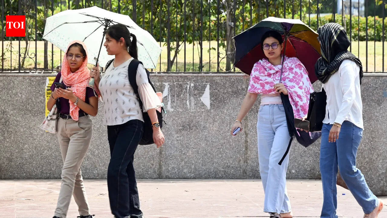 Delhi Temperature: Delhi may hit 46°C before rain brings relief from ...