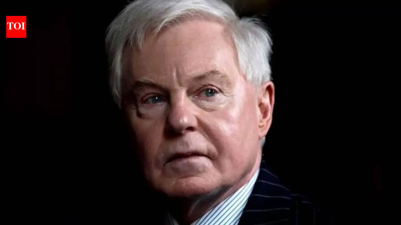 Sir Derek Jacobi admits he ‘would have liked to have been a movie star,’ but lacked the looks