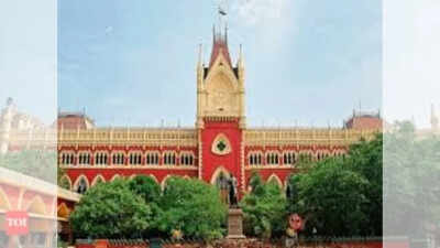 16 years after husband fell off the train, Calcutta high court gives widow Rs 4 lakh compensation