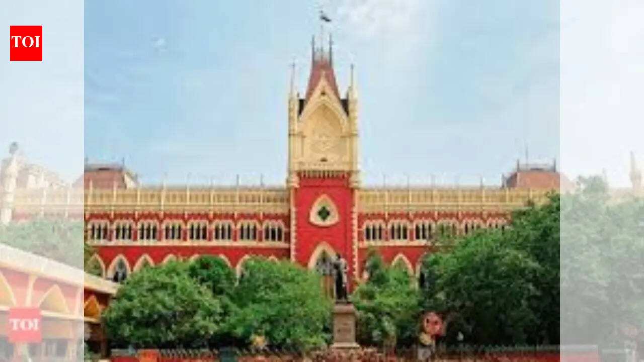 16 years after husband fell off the train, Calcutta high court gives widow Rs 4 lakh compensation