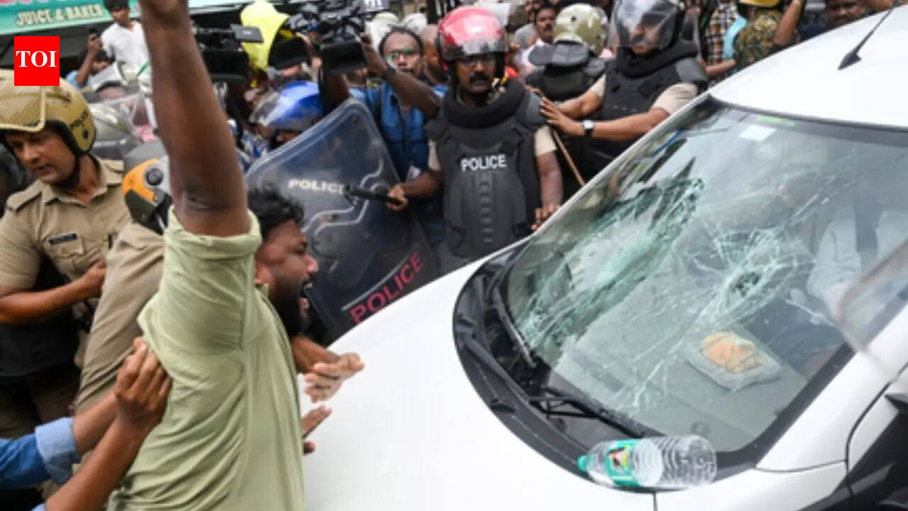 4 CPM workers arrested after attack on ED car during protest over raids at former Kerala CM’s house