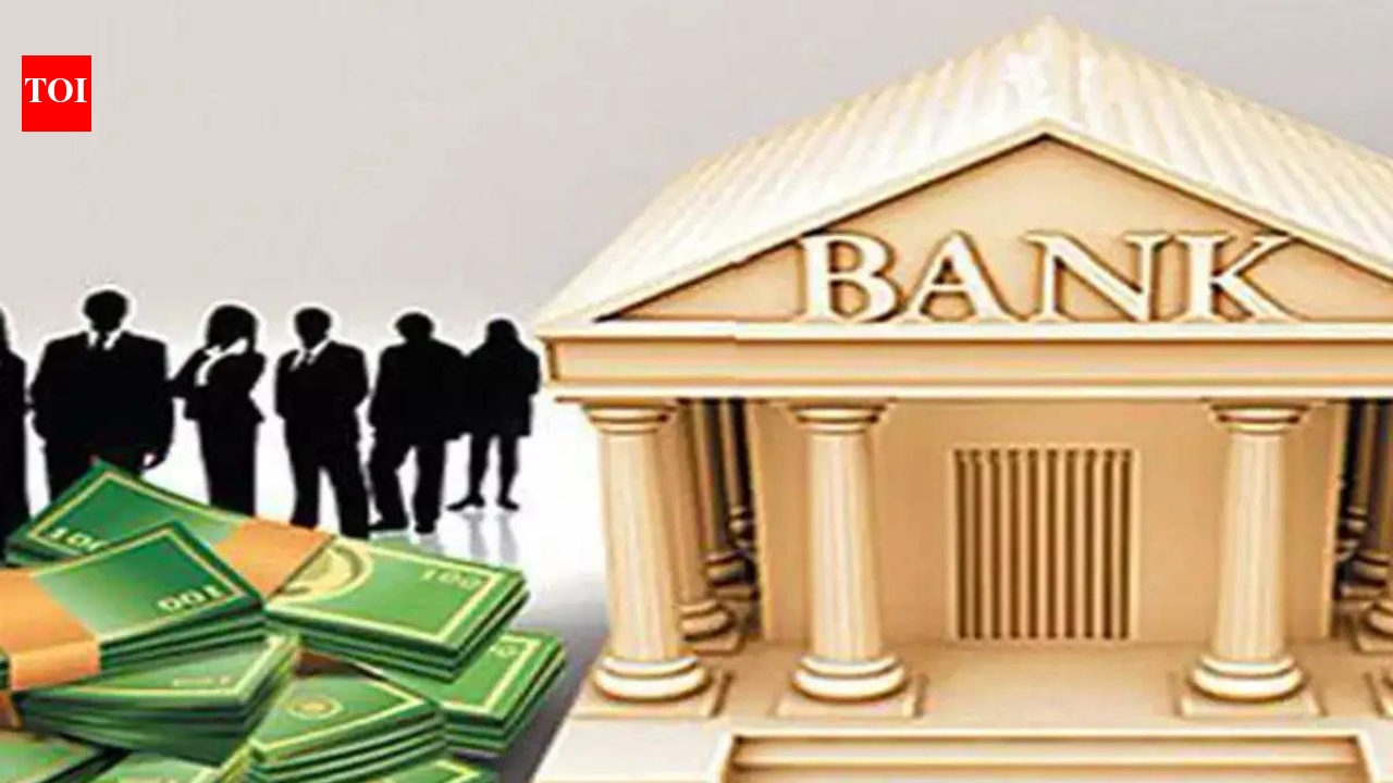 Moody’s flags higher risks for Indian banks from Middle East crisis as oil prices stay elevated