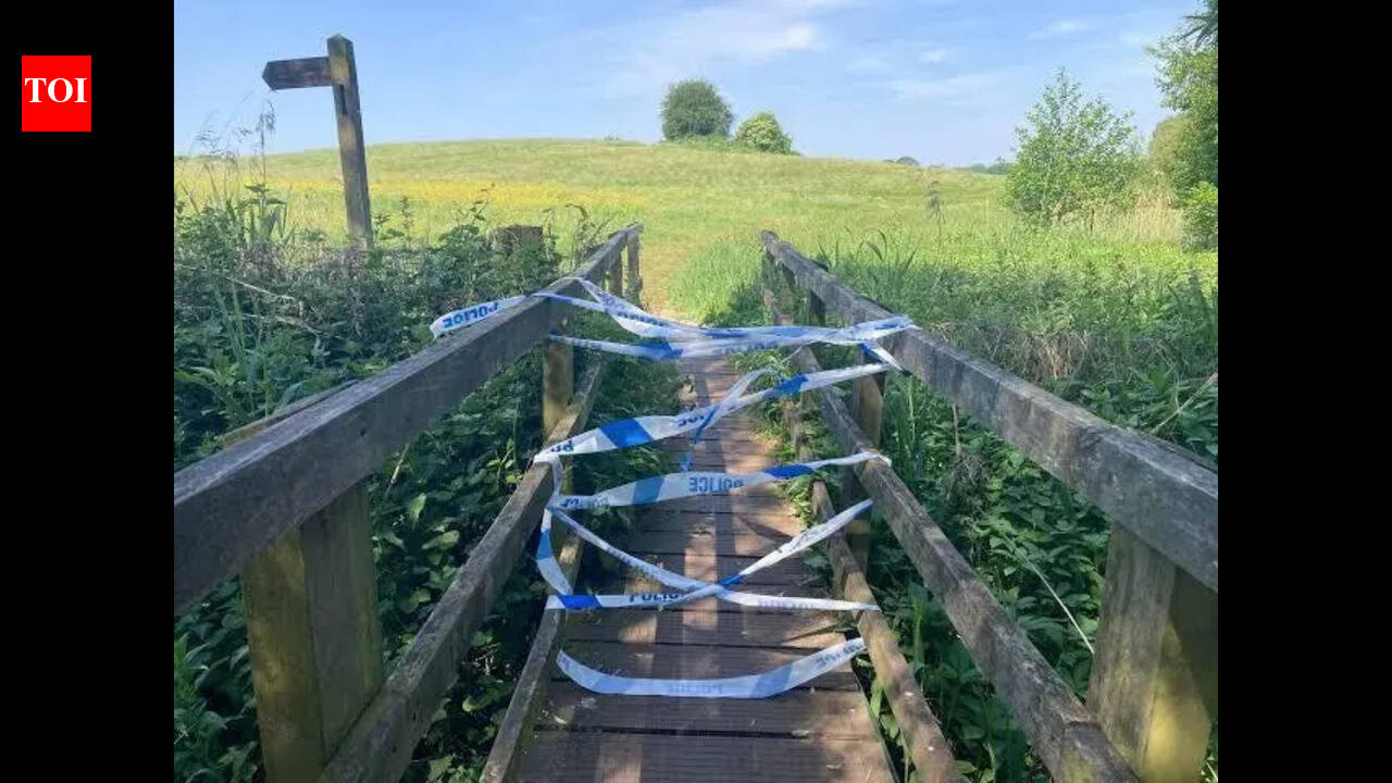 Body recovered from Cheshire lake after 17-year-old boy went missing while swimming at beauty spot