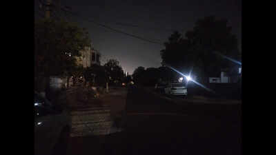 Lack of streetlights raises safety concerns among residents across Jaipur
