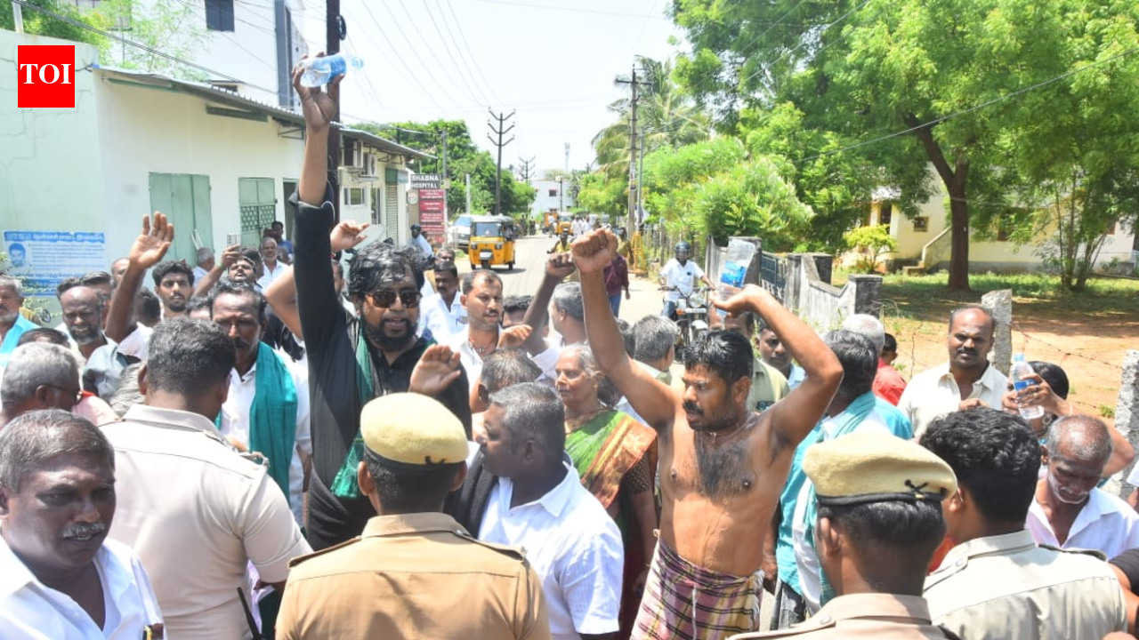 Tenkasi Protest: Bathing Ban Sparks Outcry Over Old Courtallam Falls Restrictions &amp; Fees