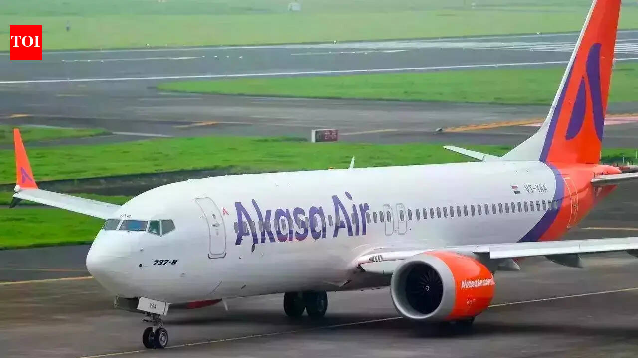 Akasa Air flight diverted to Lucknow due to bad weather ends in emergency after low fuel alert