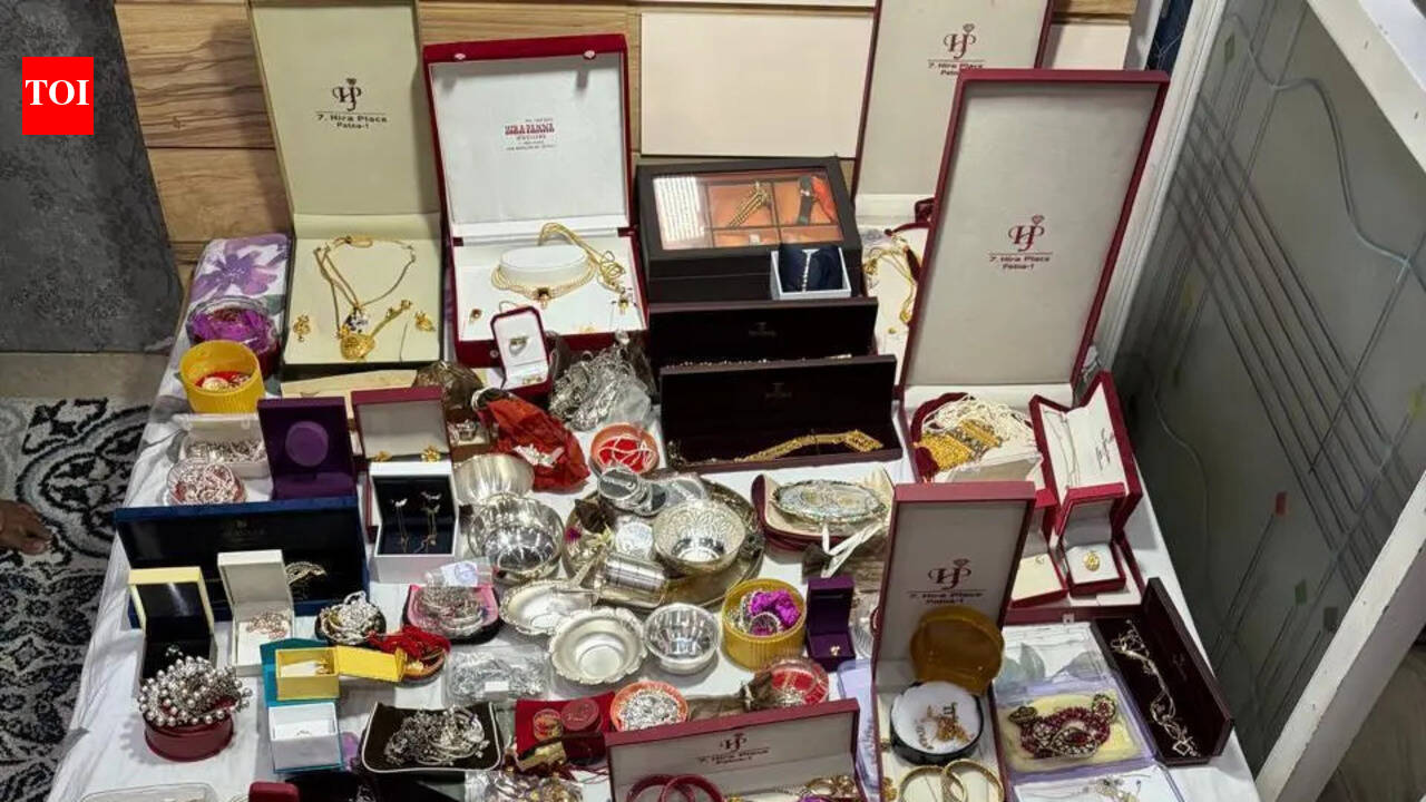 SVU raids contractor’s Patna residence, seizes jewellery worth Rs 2 crore