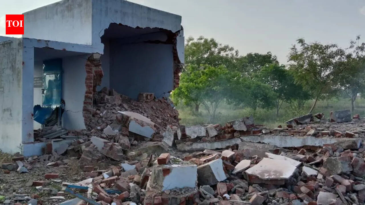 Two killed, one injured in illegal cracker unit blast in Kovilpatti