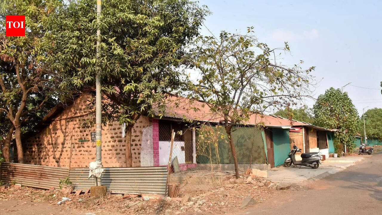 Residents of dilapidated police quarters in Nashik asked to vacate