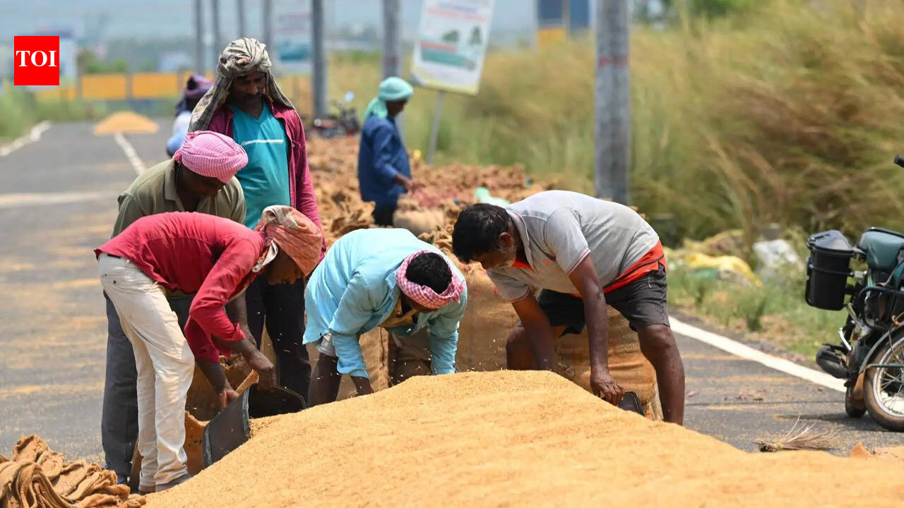 Telangana to procure soaked paddy, says Uttam