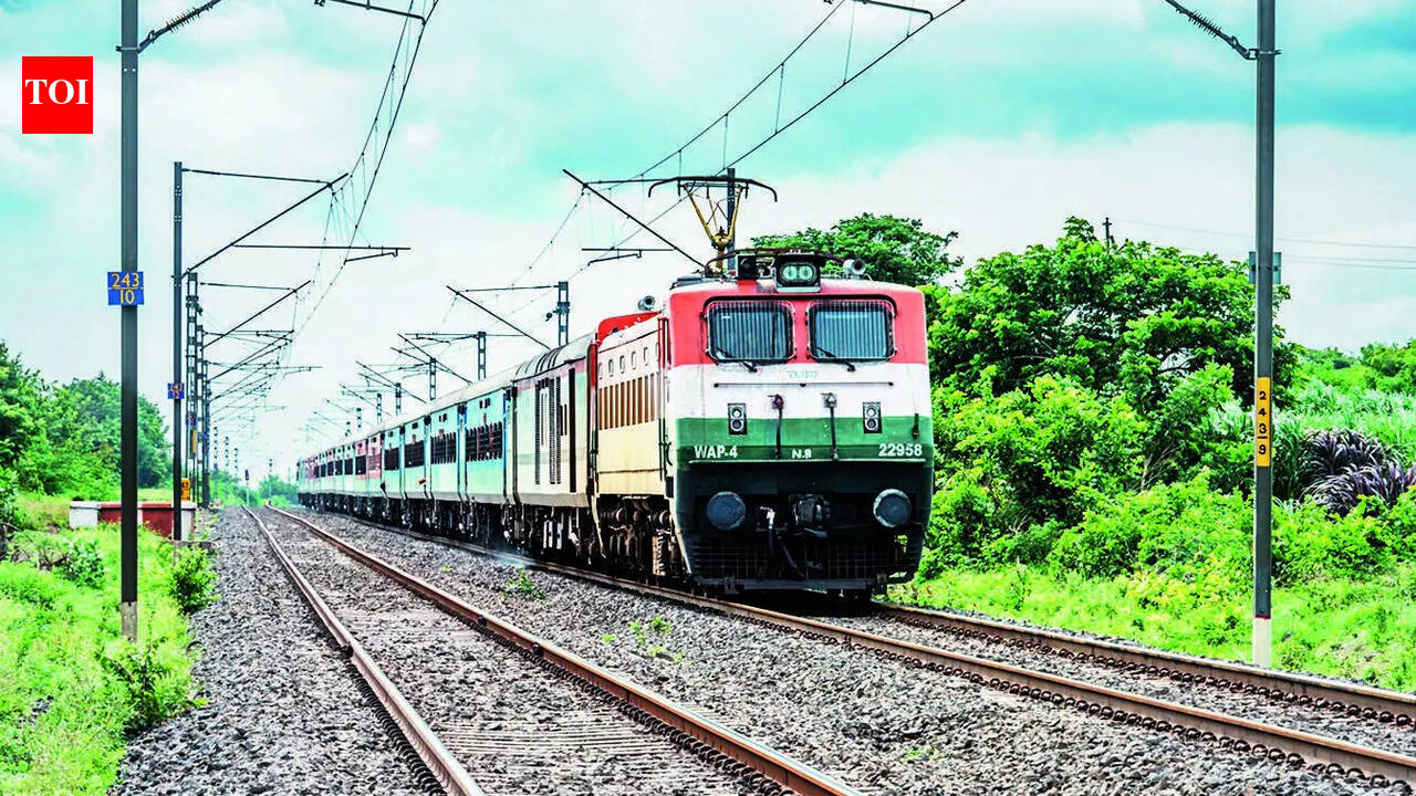 RPF seizes Rs 1cr unaccounted cash on train, busts inter-state drug network in Hyderabad
