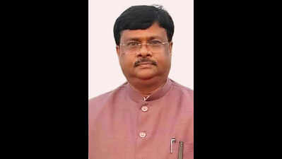 STF arrests ex-junior min from Puri hotel