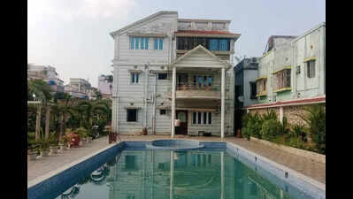 STF arrests ex-junior min from Puri hotel