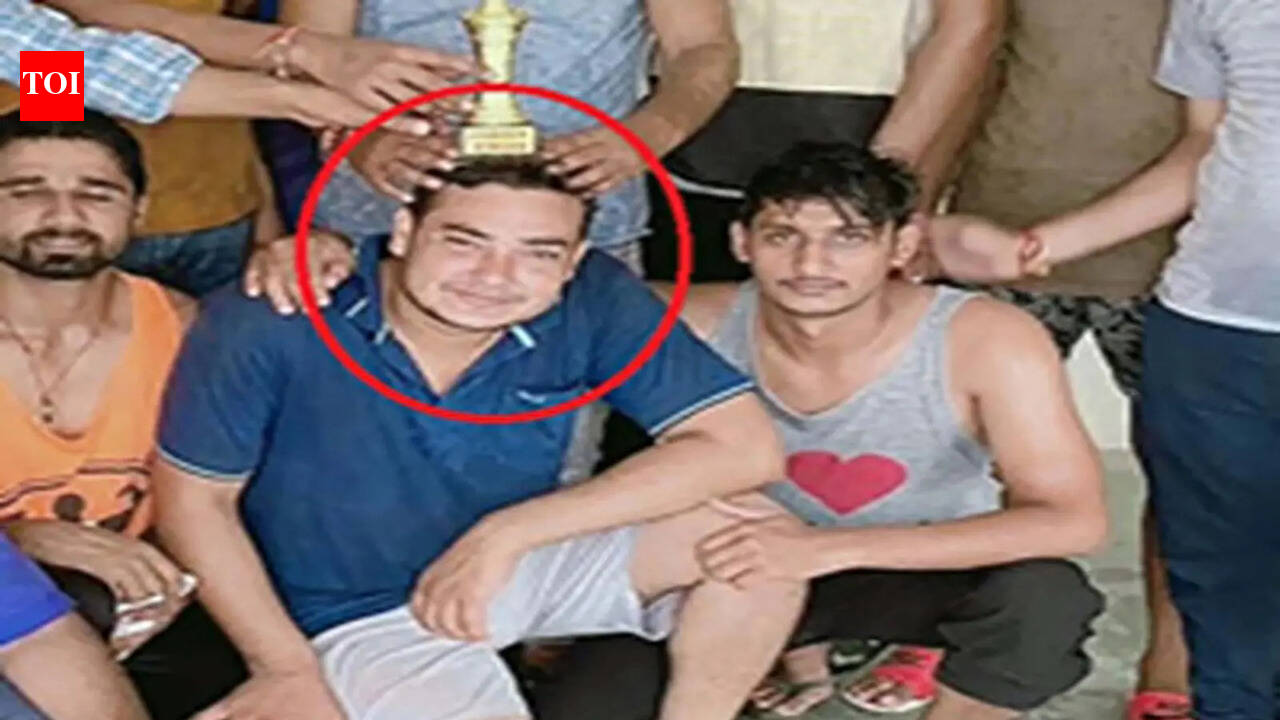 Former kabaddi player, a lineman, electrocuted in Faridabad; kin allege foul play; FIR against 4